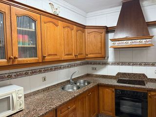Casa adosada en venta en Cabezas de San Juan (Las)