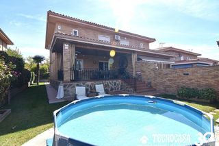 Casa pareada en venta en Casco Urbano en Villaviciosa de Odón