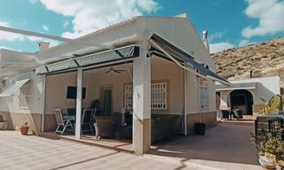 Chalet en venta en Carrús Oest - El Toscar en Elche