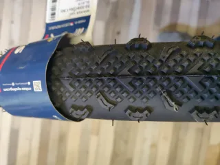 Neumático 50-559 (26x1.90)