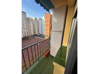 Piso en venta en Universidad - Los Lirios en Logroño