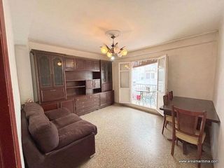 Piso en venta en La Malva-rosa en Valencia