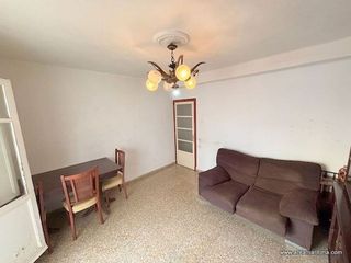 Piso en venta en La Malva-rosa en Valencia