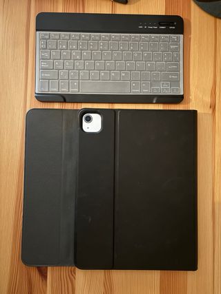 Funda y Teclado iPad 11 Negro