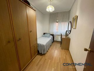 Piso en venta en Pumarín en Gijón