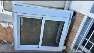 Ventana corredera climalit con persiana