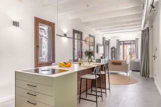 Piso en venta en El Raval en Barcelona