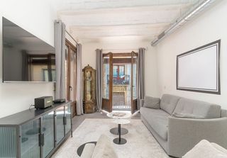 Piso en venta en El Raval en Barcelona