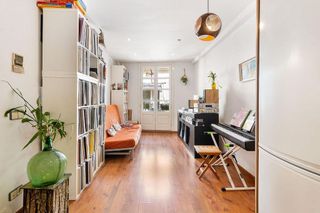 Piso en venta en El Raval en Barcelona