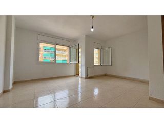 Piso en venta en Artigas - Llefià en Badalona