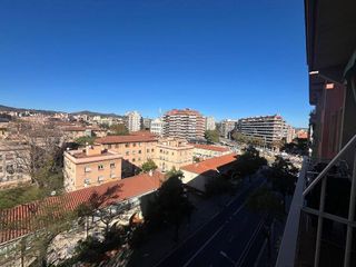 Piso en venta en Navas en Barcelona