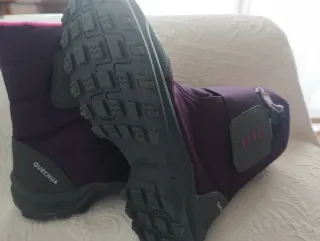 Botas de nieve Quechua moradas y rosas