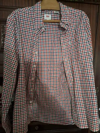 Lote camisas Tommy Hilfiger,Levis,Corta.Original.