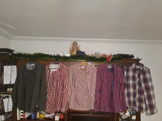 Lote camisas Tommy Hilfiger,Levis,Corta.Original.