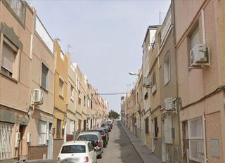 Piso en venta en Piedras Redondas – Torrecárdenas en Almería
