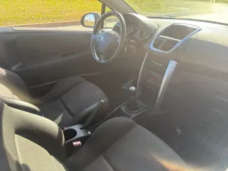 Peugeot 207 2009