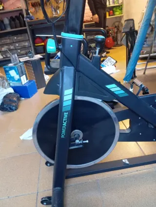 Bicicleta estática Poweractive FIT Cecotec.