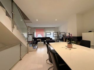 Dúplex en venta en Plaça Catalunya en Prat de Llobregat, El