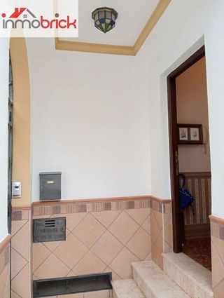 Casa adosada en venta en Lucena