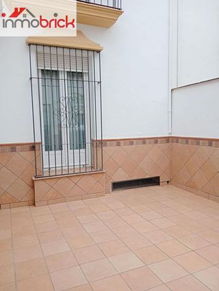 Casa adosada en venta en Lucena