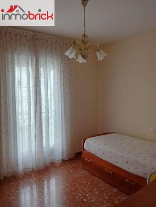 Casa adosada en venta en Lucena