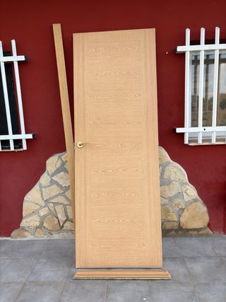 Puerta interior de roble