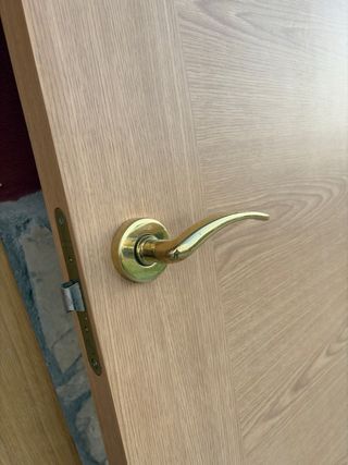 Puerta interior de roble