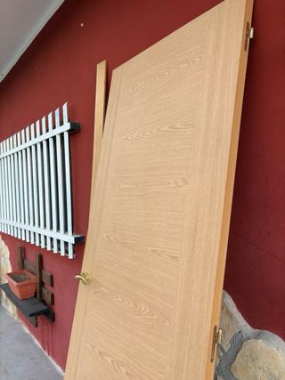 Puerta interior de roble