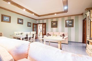 Piso en venta en Lucena