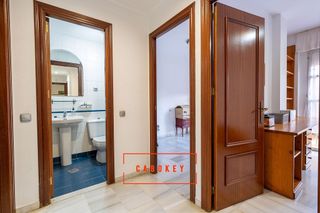 Piso en venta en San Luis en Almería