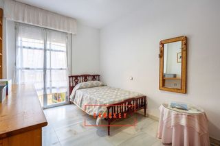 Piso en venta en San Luis en Almería
