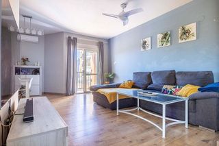 Piso en venta en Colores - Entreparques en Sevilla