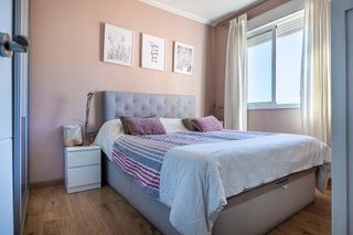 Piso en venta en Colores - Entreparques en Sevilla