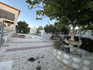 Chalet en venta en Lucena