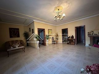 Chalet en venta en Lucena