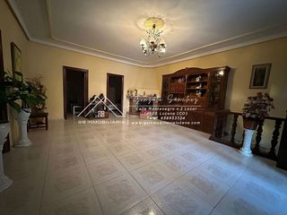 Chalet en venta en Lucena