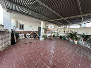 Chalet en venta en Lucena