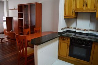 Casa adosada en venta en Medina de Pomar