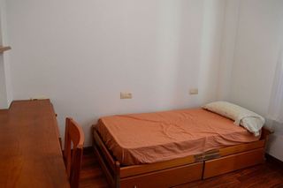 Casa adosada en venta en Medina de Pomar