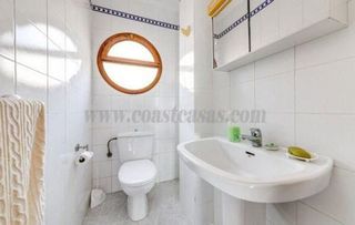 Casa adosada en venta en Nueva Torrevieja - Aguas Nuevas en Torrevieja