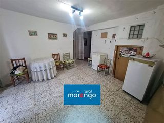 Casa adosada en venta en Beas de Segura