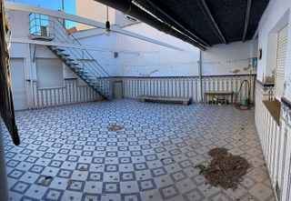 Casa adosada en venta en Catral