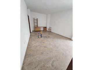 Piso en venta en Lucena