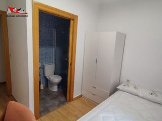 Piso en venta en Hospital - Parque sur en Albacete