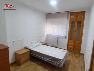 Piso en venta en Hospital - Parque sur en Albacete