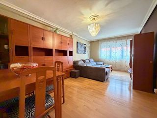 Piso en venta en Contrueces en Gijón