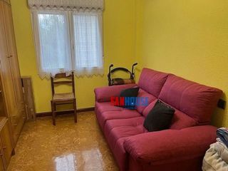 Piso en venta en El Polígono en Gijón