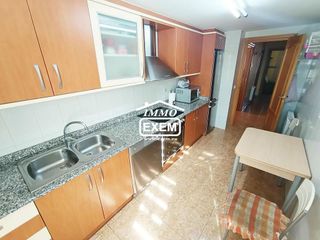 Piso en venta en Joc de la Bola - Camps d'Esports - Ciutat Jardí - Montcada en Lleida