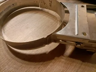 Abrazadera chimenea extensible 230mm