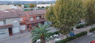Casa adosada en venta en Villanueva de Castellón